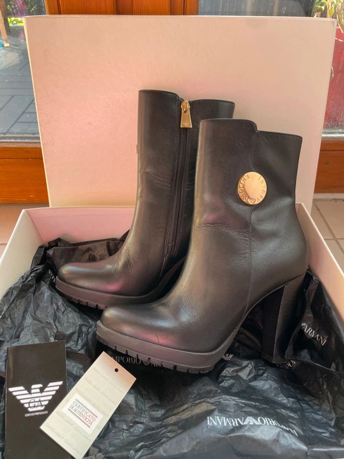 Emporio Armani Bottines noire taille 39