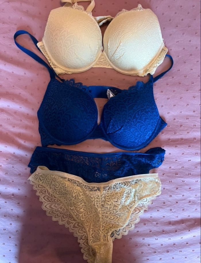 Ensemble sous vêtements - photo numéro 1