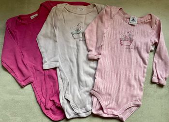 Lot 3 bodys 6 mois Petit Bateau