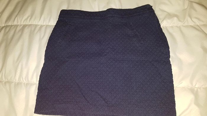 Mini jupe. femme . bleu marine. gaufrée. taille 44 - photo numéro 2