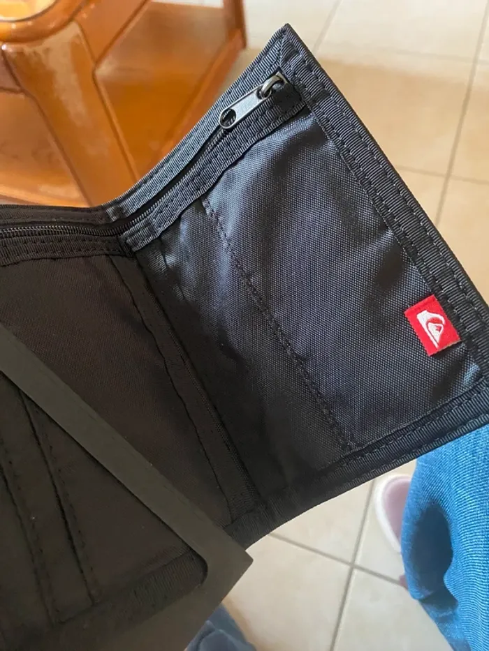Portefeuille neuf - photo numéro 4