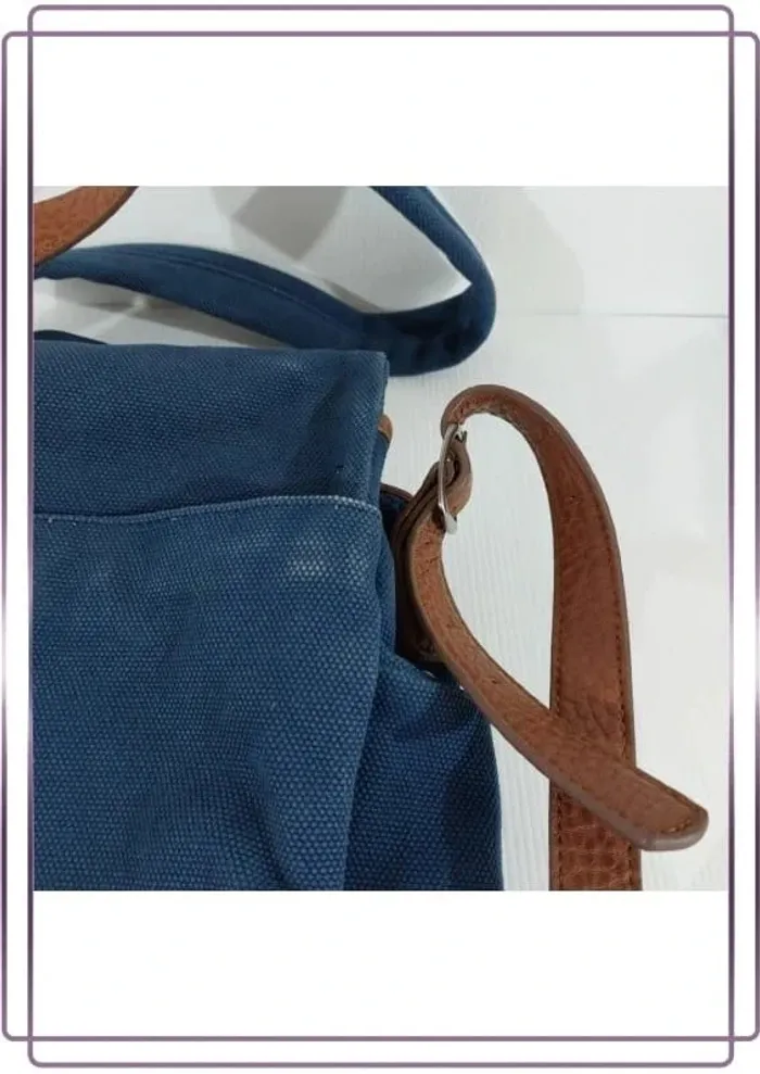 Sac bandoulière Adolfo Dominguez, bon état, bleu 26x28cm - photo numéro 4
