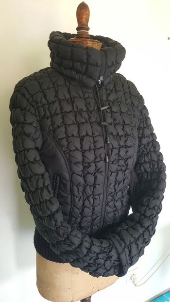 Doudoune très chaude NEUVE 38