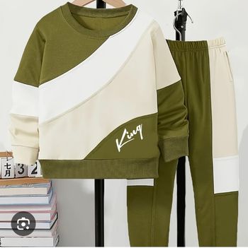 Ensemble jogging neuf 