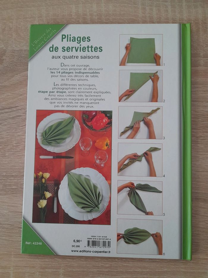 Livre " Pliages de serviettes " - photo numéro 2