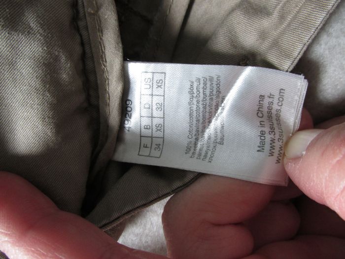 short beige foncé T34 ou XS Laura Scott - photo numéro 4