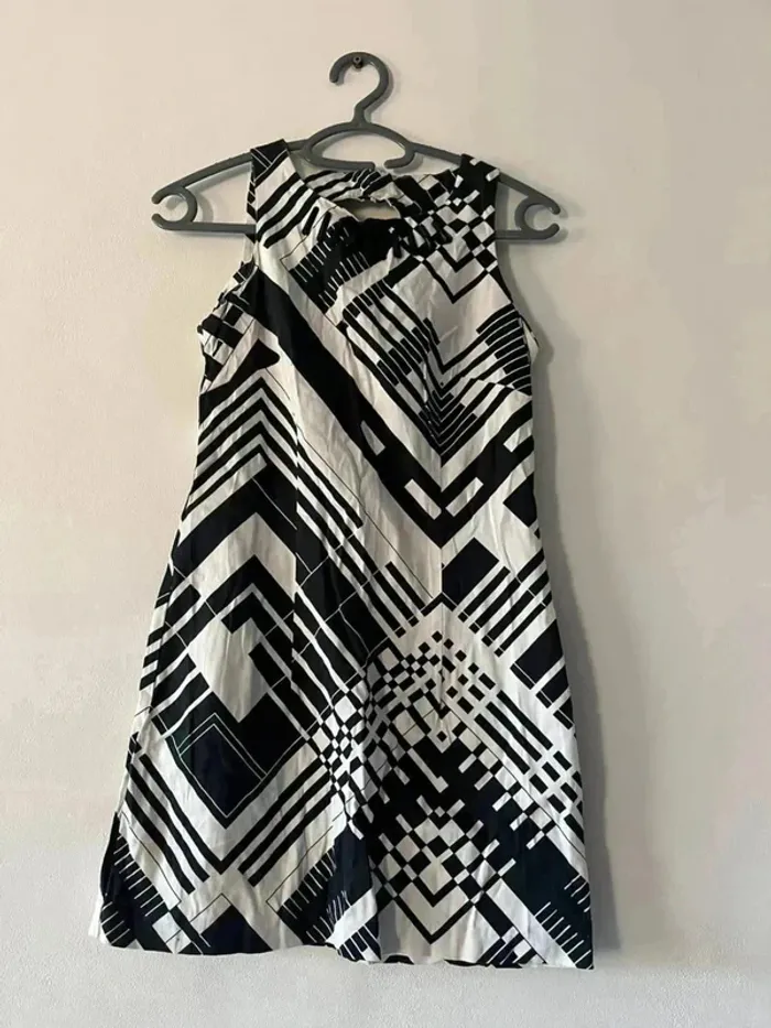 Robe courte - Taille S - photo numéro 2