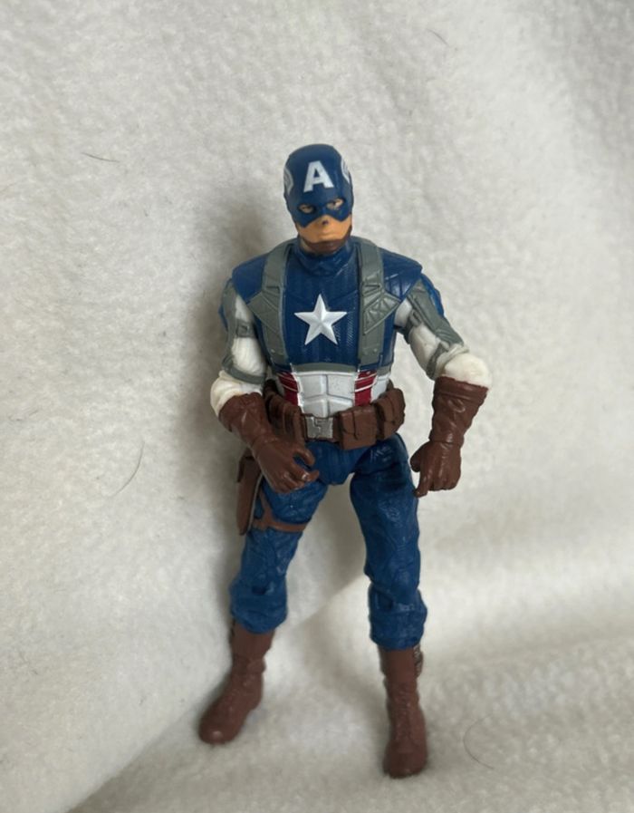 Figurine captain america HABSRO 2011
