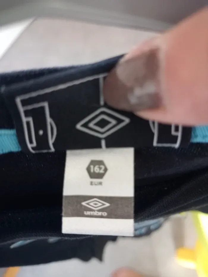 Tee shirt umbro taille 162 - photo numéro 5