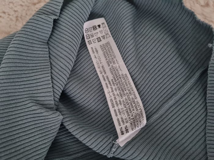 Haut manche dénudé Zara - photo numéro 3