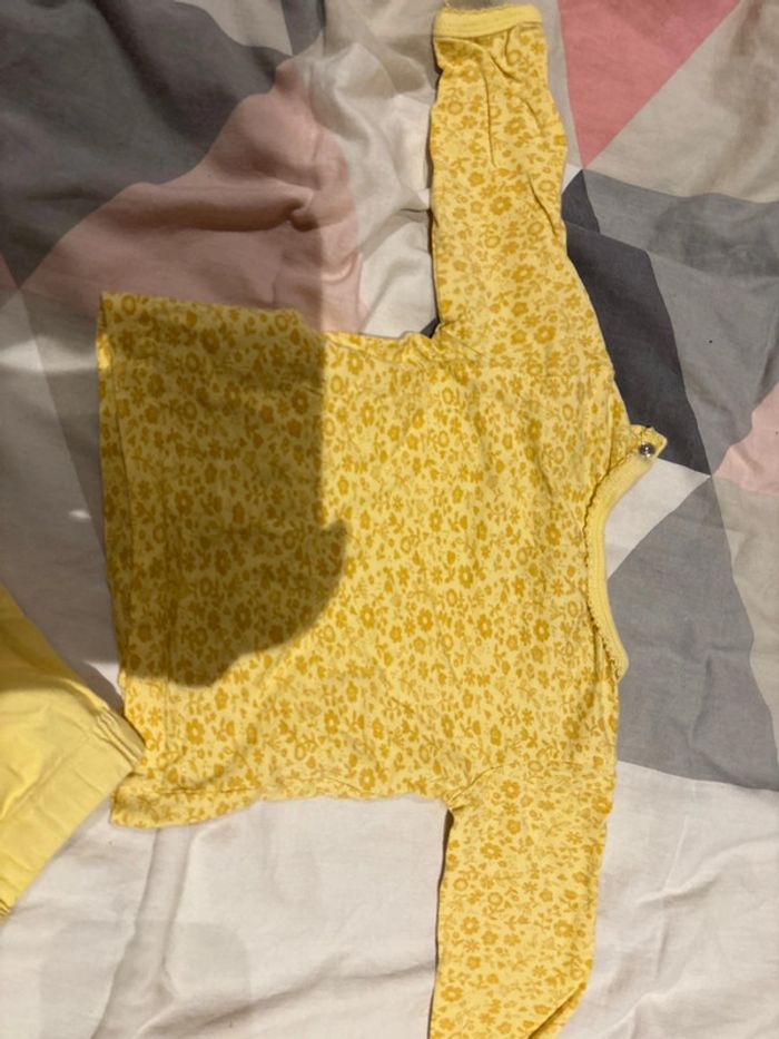 Pyjama 2 pièces en 6 mois - photo numéro 4