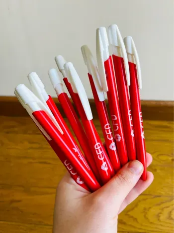 Lot 10 stylos neuf