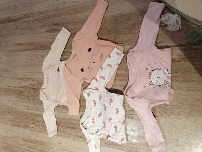 Lot de vêtements bébé fille 3 mois - photo numéro 3