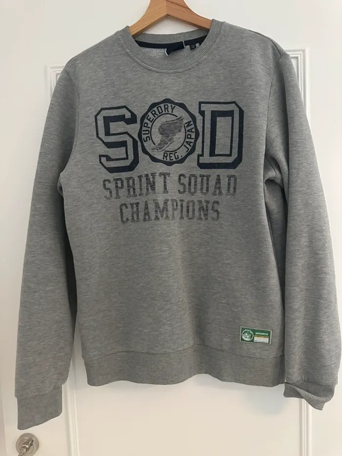 Sweat-shirt Superdry taille S