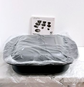 Ultrapro 2L Tupperware