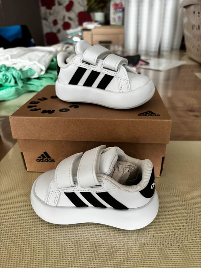 Adidas p19