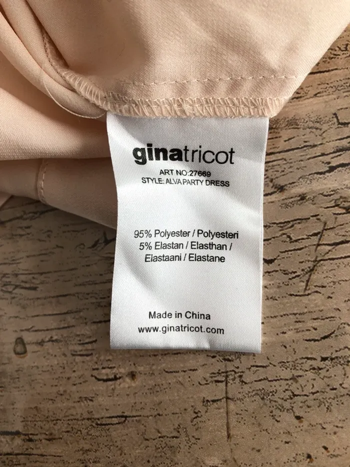 Robe satinée Gina Tricot - photo numéro 7