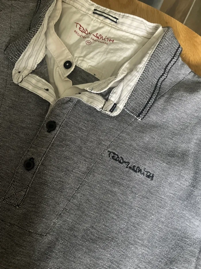 Polos - photo numéro 2