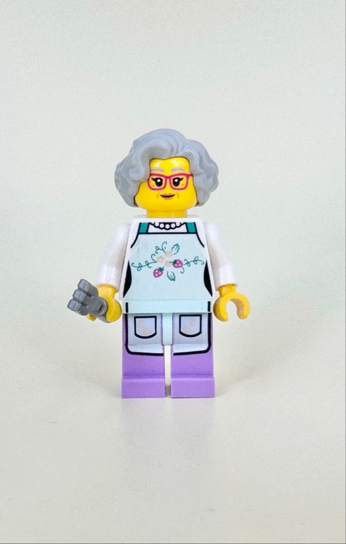 Lego Figurines Ideas : La Nonna en atelier Pâtisserie de la Riviera Italienne - NEUF