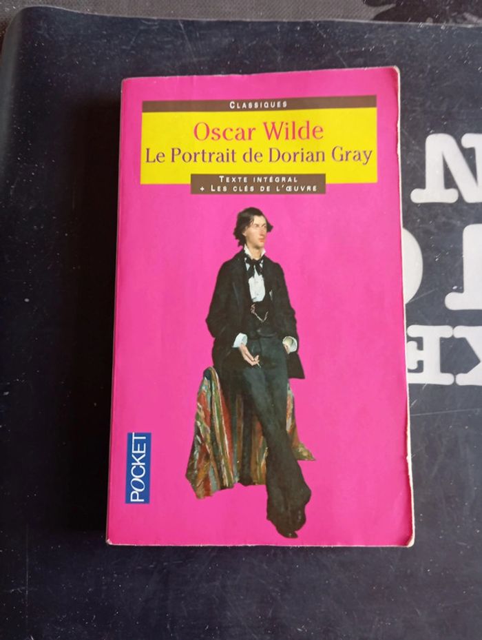 Livre de poche le Portrait de Dorian Gray d Oscar Wild