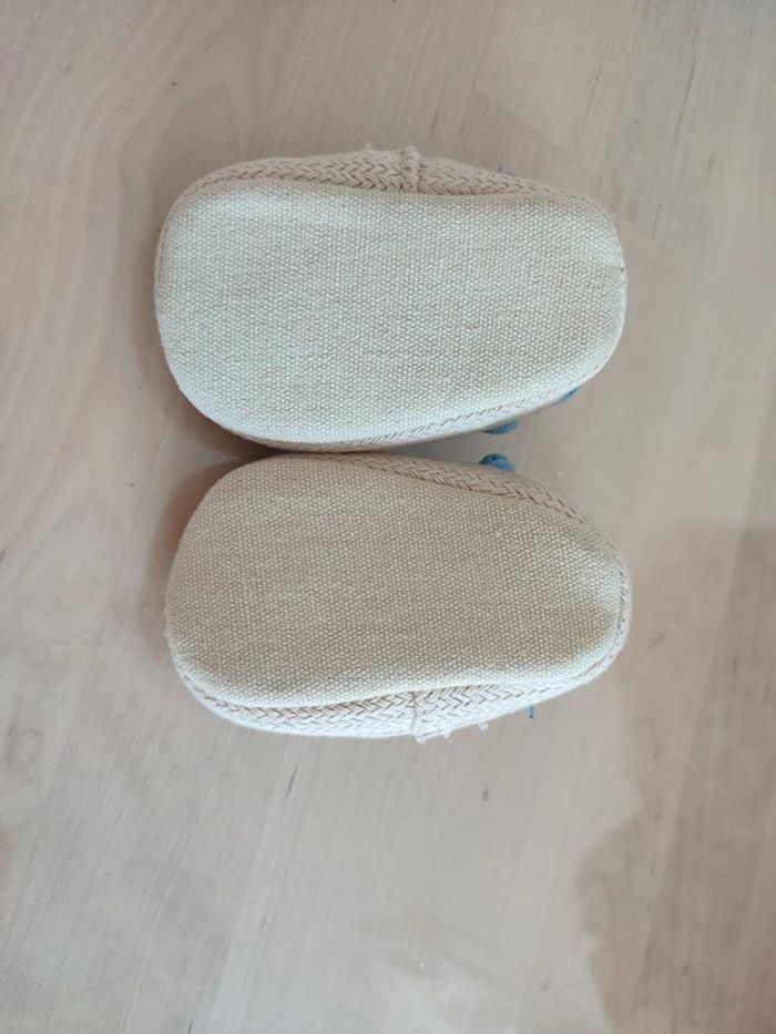 Jolies petites chaussures effet espadrilles neuve taille 0/3mois - photo numéro 3