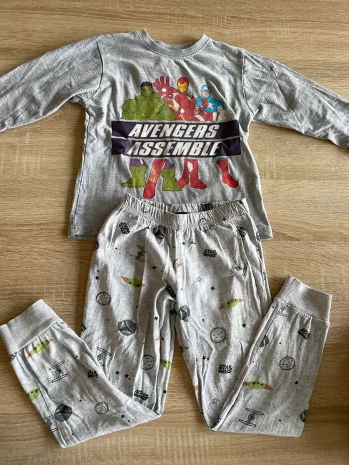 2 pyjama star wars / avengers
