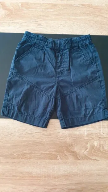 Short 2 ans