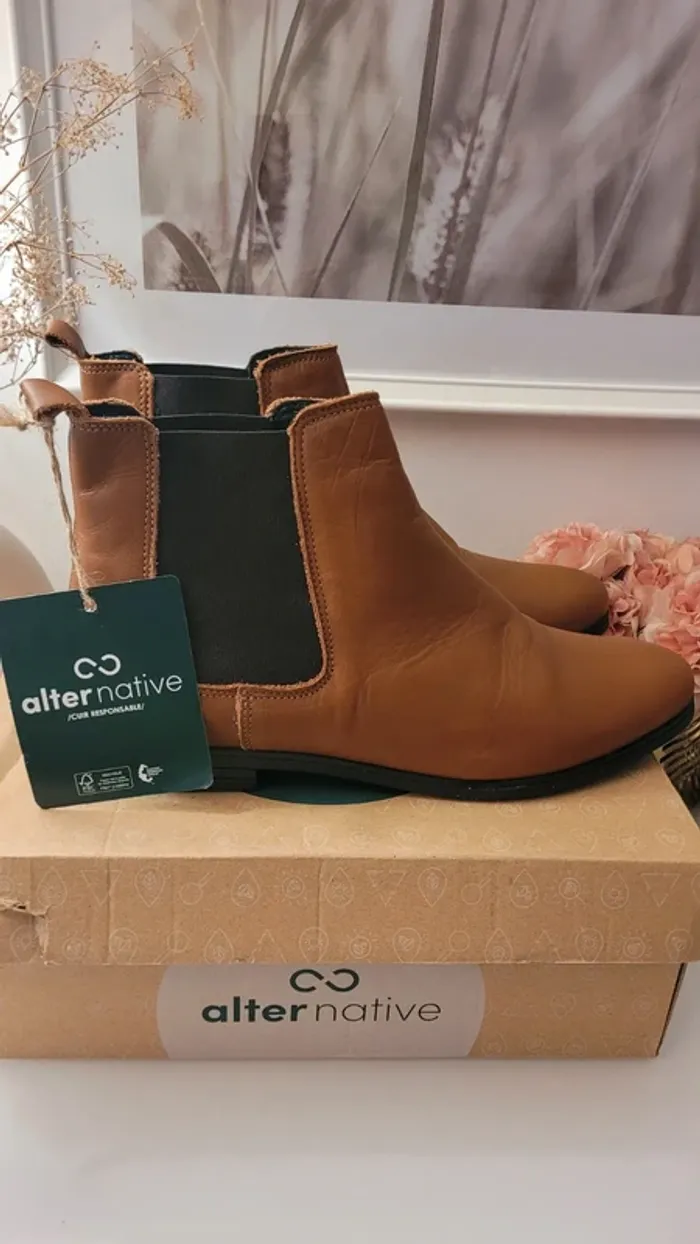 Bottines en cuir camel neuves taille 41