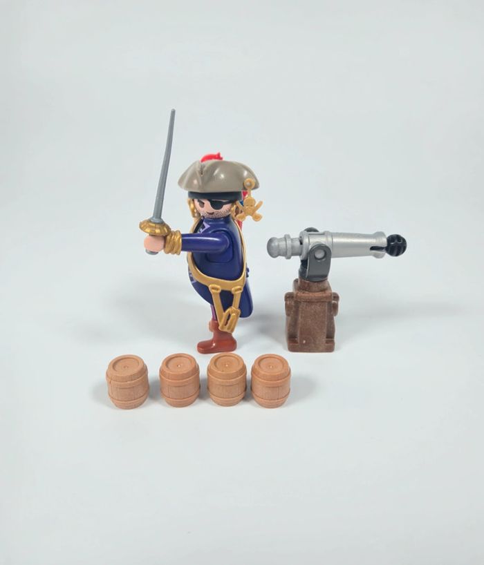 Playmobil figurine Pirate et son Perroquet Rouge - photo numéro 2