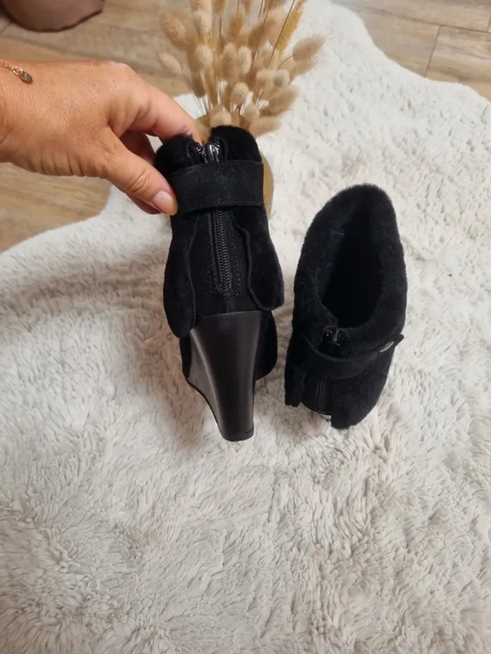 Bottines fourrures Minelli taille 38 - photo numéro 3