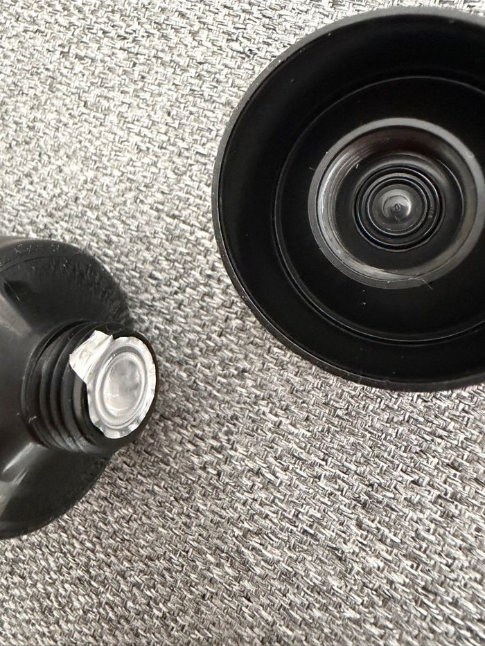 Gel nettoyant noir visage yeux 50 ml apivita neuf avec étiquette - photo numéro 3