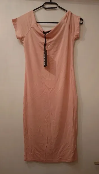 Robe moulante rose pale