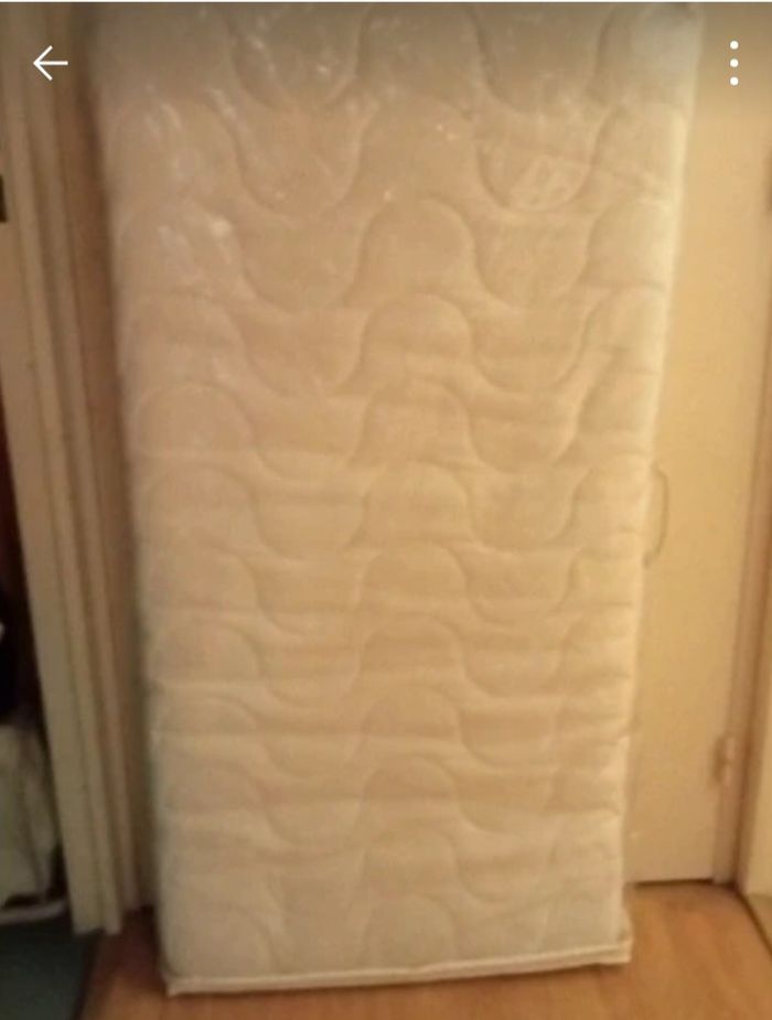 Matelas bébé