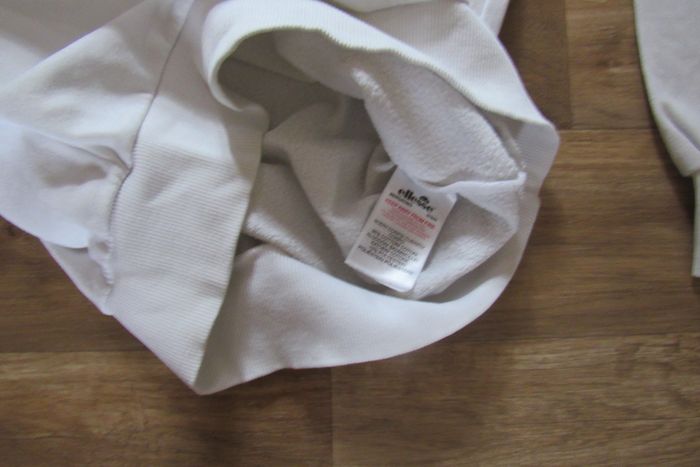 SWEAT SHIRT BLANC "ELLESSE" - TAILLE XS - n°03 - photo numéro 4