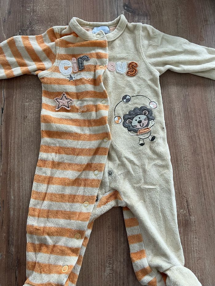 Lot pyjama MIXTE FILLE OU GARÇON taille 3 mois - photo numéro 6