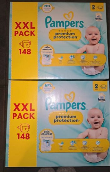 2 cartons couches PAMPERS Protection premium