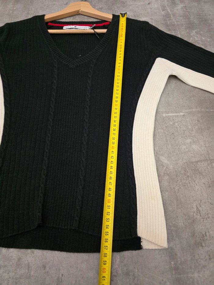 Pull Tommy Hilfiger col V noir et blanc rayé M / chic casual léger - photo numéro 10