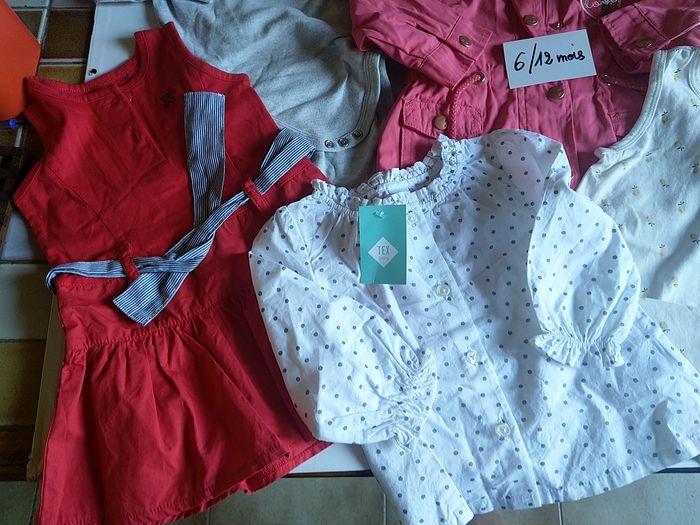 Vêtements Bébé Fille 6-12 mois Lot N° 52 - photo numéro 4