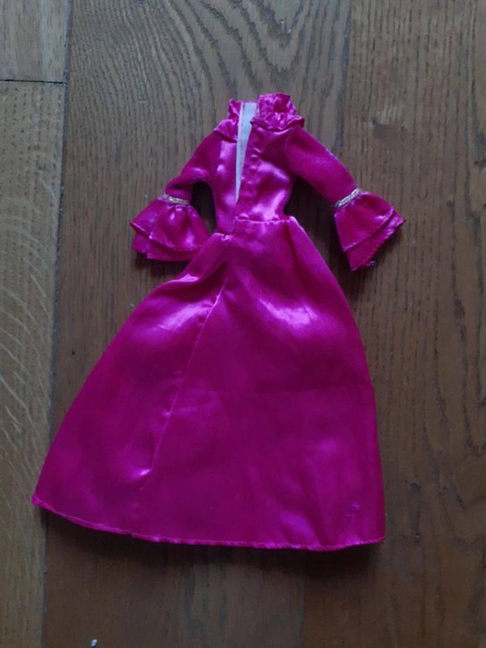 🎀 Robe rose de soirée poupée Barbie - photo numéro 2
