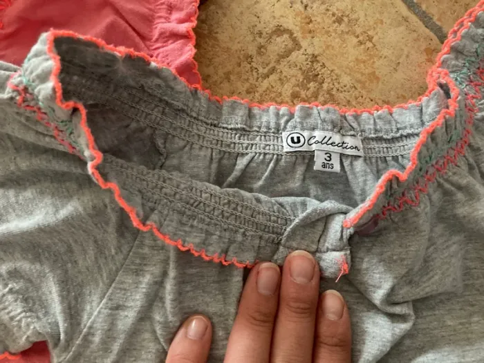 Lot de 2 t-shirt 3 et 4 ans - photo numéro 3