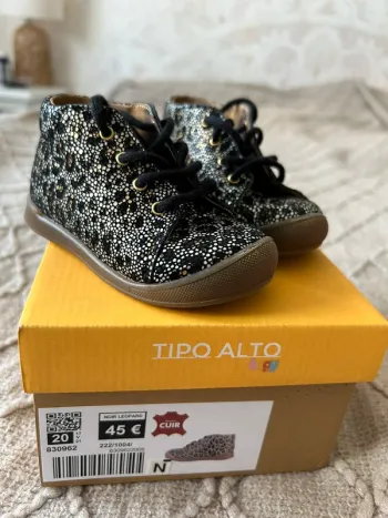 Chaussures bébé léopard noir
