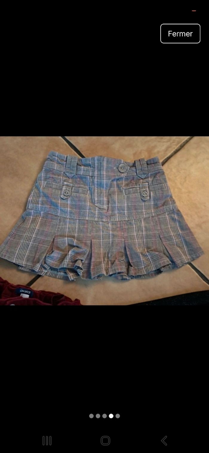 Lot de jupes et robes 6 ans tbe - photo numéro 4
