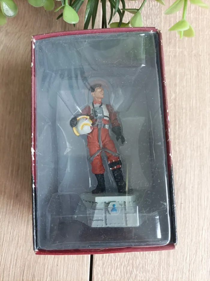Figurine pièce d'échecs Rebel Pilot Star Wars Altaya - photo numéro 2