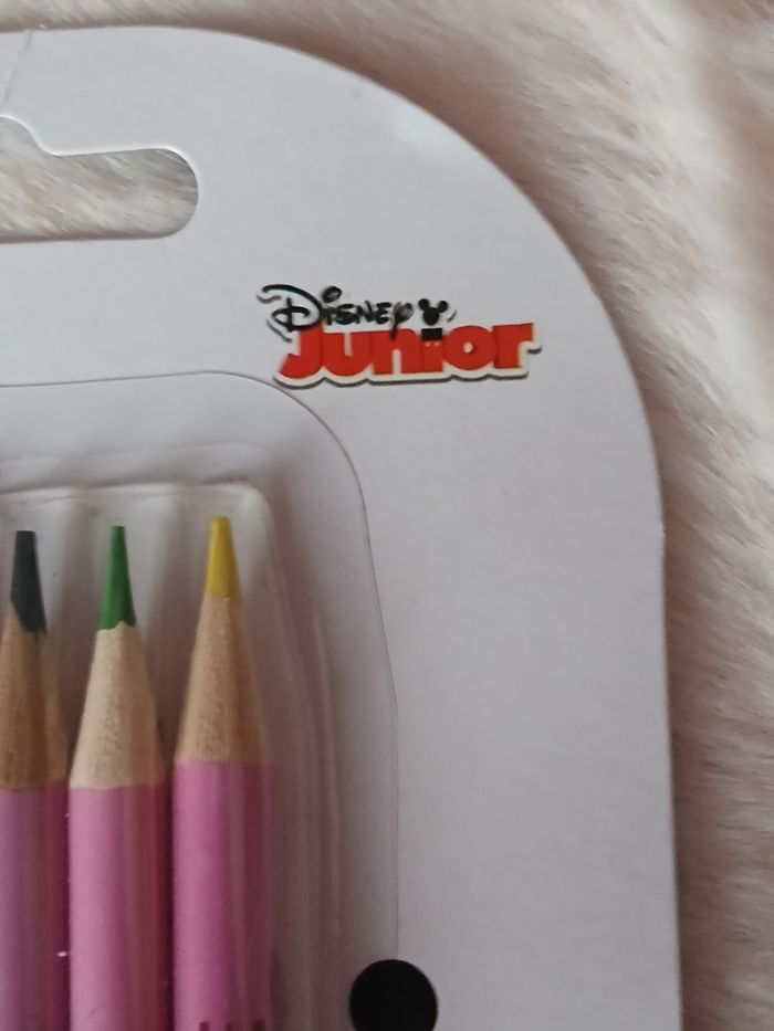 Papeterie Disney: 6 Crayons-couleur Minnie +Maxi gomme Mickey & ses amis - photo numéro 8