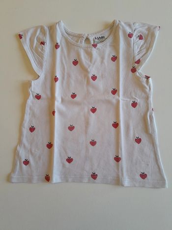 Tee shirt manches courtes motif fraises 18 mois