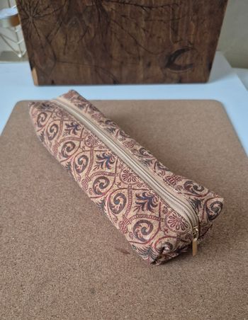 Trousse en liège motif imprimé neuve