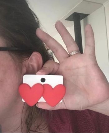 Boucles d’oreilles NEUVES femme forme de cœur ❤️ couleur rouge