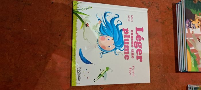 Livre léger comme une plume