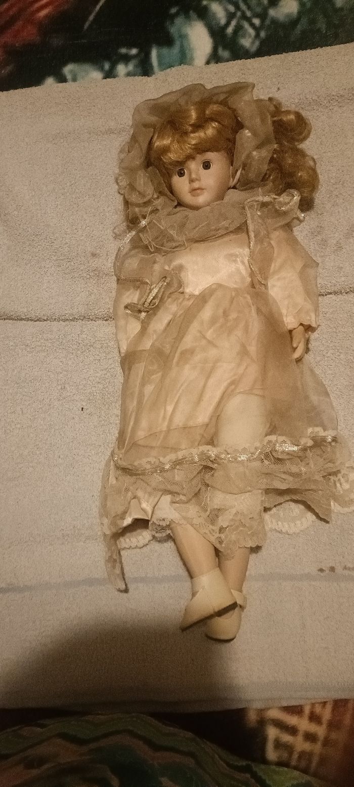 Poupées porcelaine - photo numéro 8