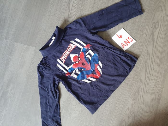 Maillot t-shirt sous pull 4ans garçon